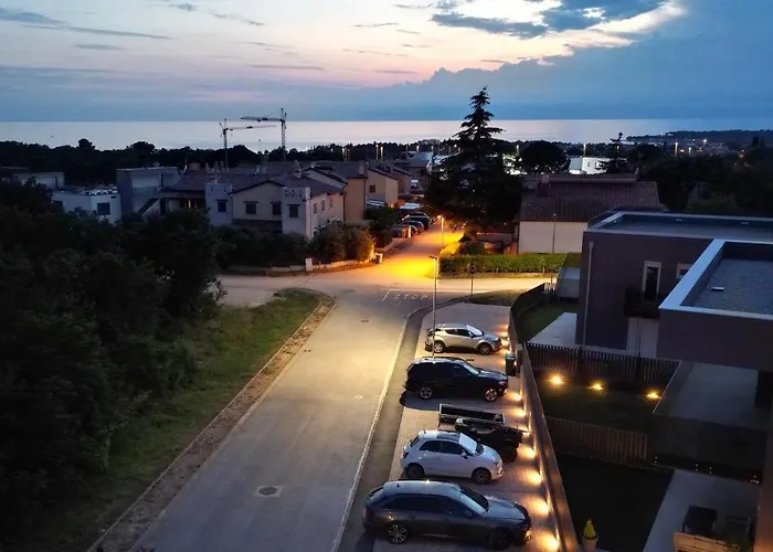 A&a1 A&a2 Apartment *